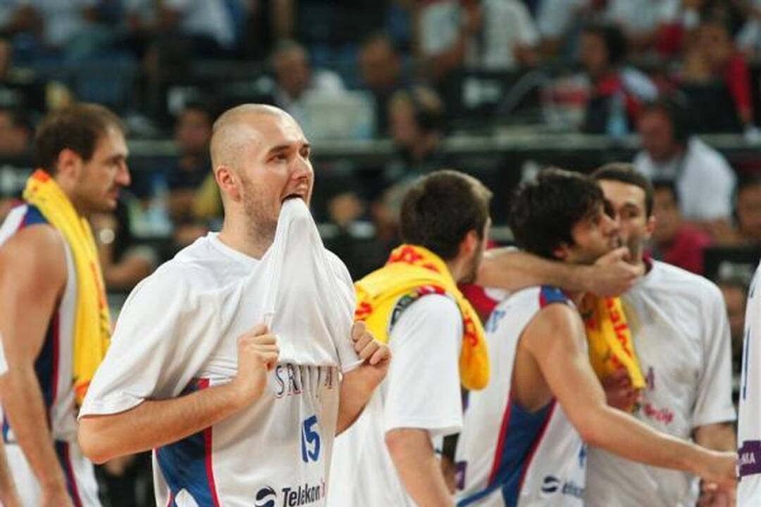 Ispanai prarado pasaulio čempionų titulą