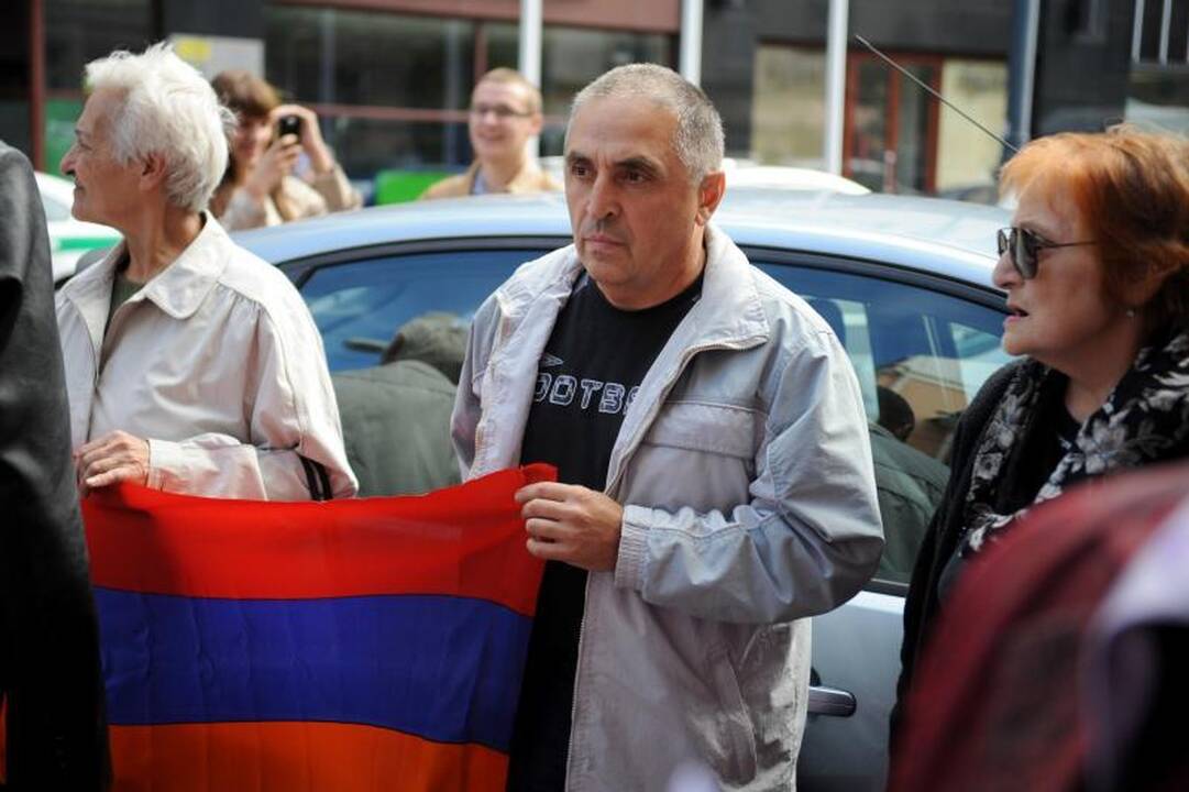 Sostinėje prie Vengrijos ambasados armėnų protestas