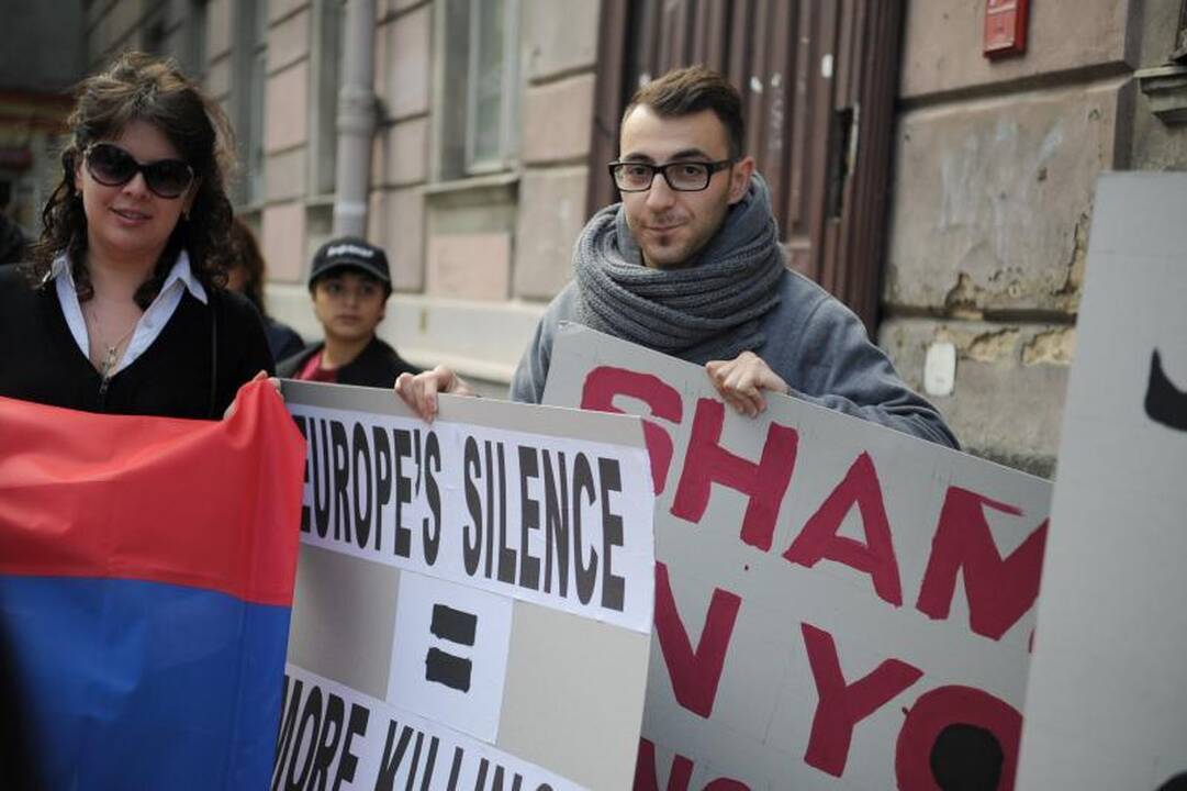 Sostinėje prie Vengrijos ambasados armėnų protestas
