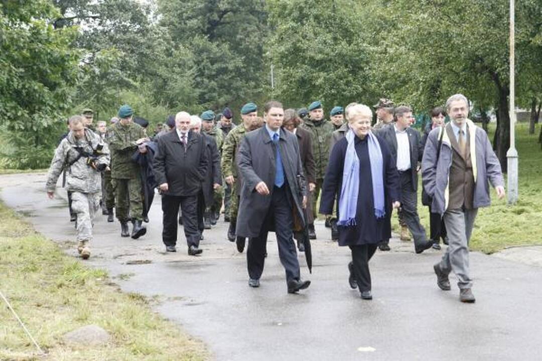 Prezidentė Klaipėdoje ir skraidė, ir kritikavo partijas