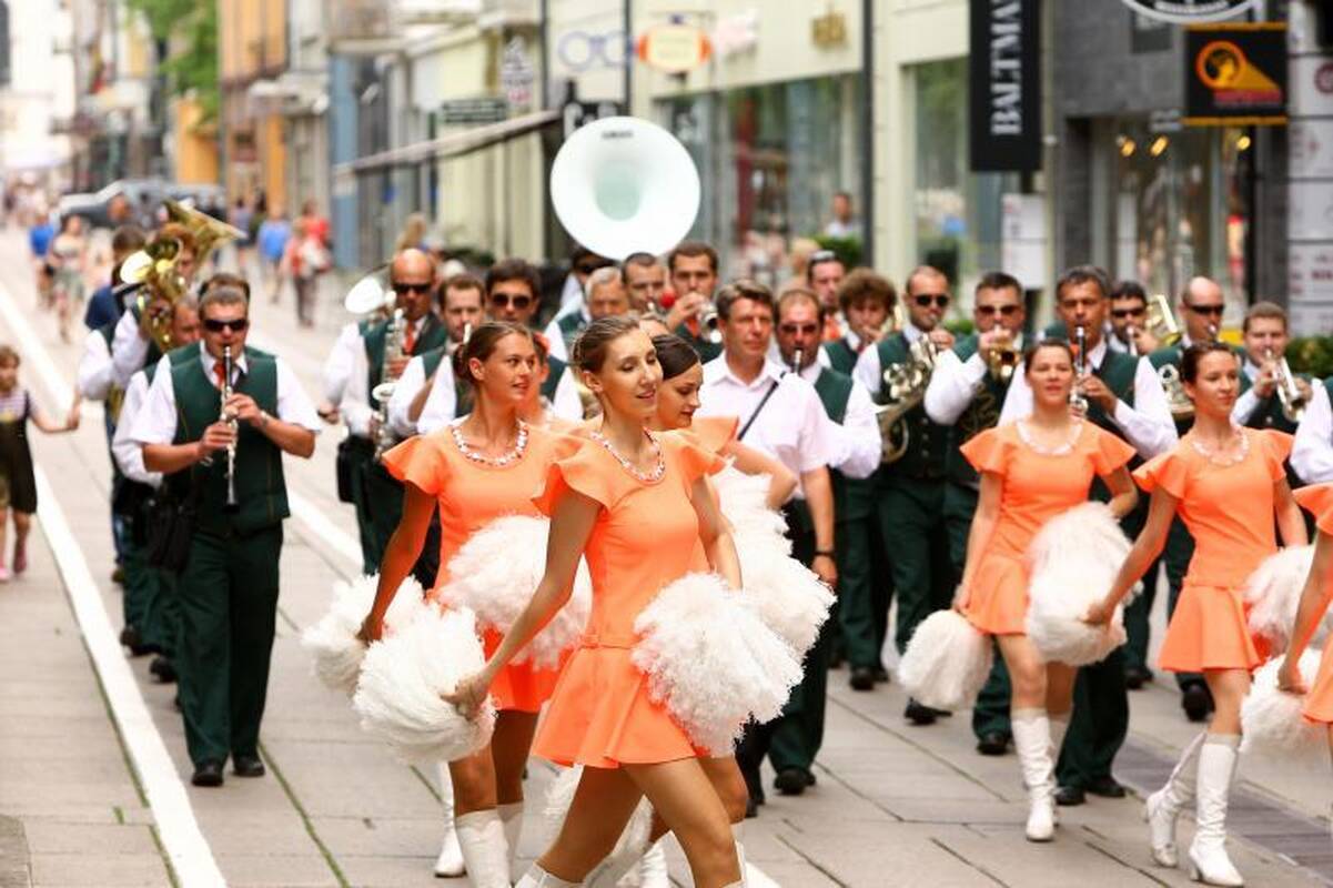 Laisvės alėjoje – šokis prie fontano ir muzikinės improvizacijos