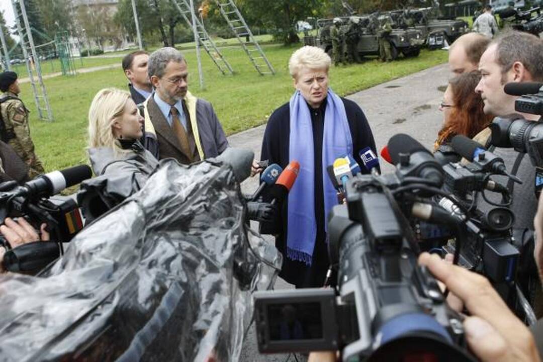 Prezidentė Klaipėdoje ir skraidė, ir kritikavo partijas