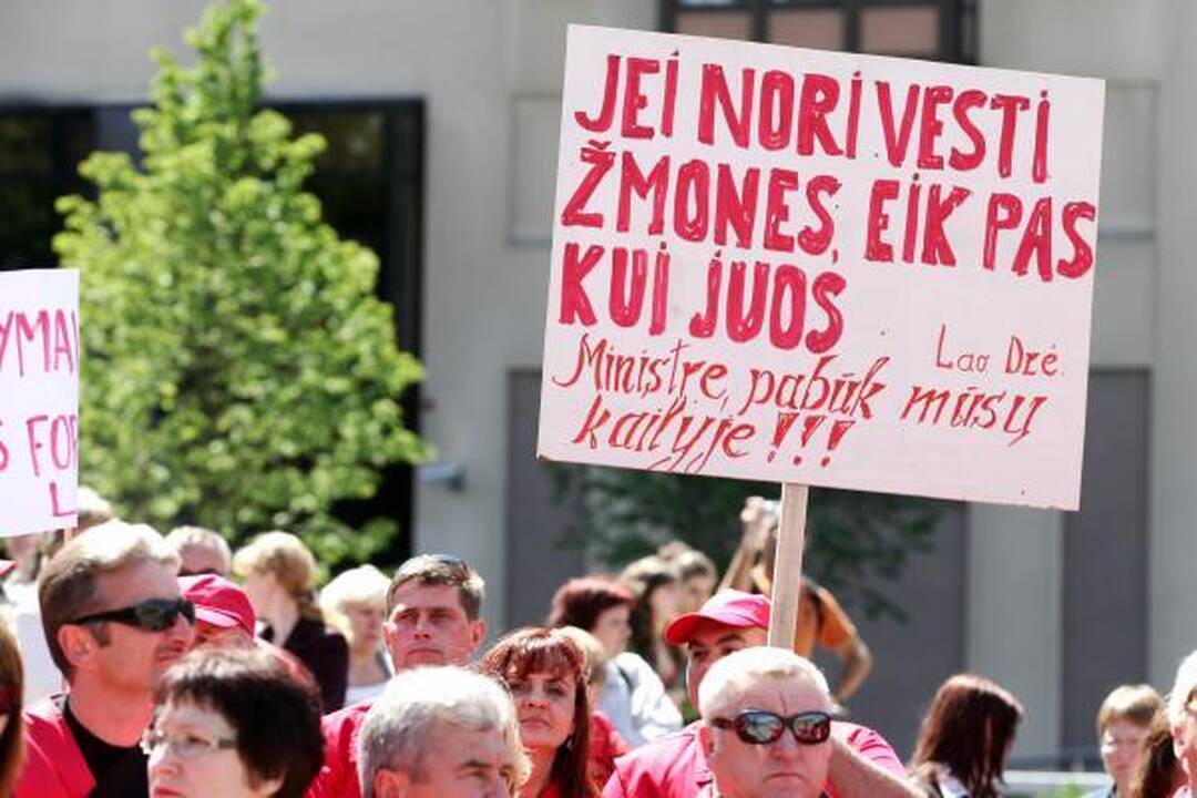 Medikai A.Čapliką pakrikštijo Daktaru Giljotinu