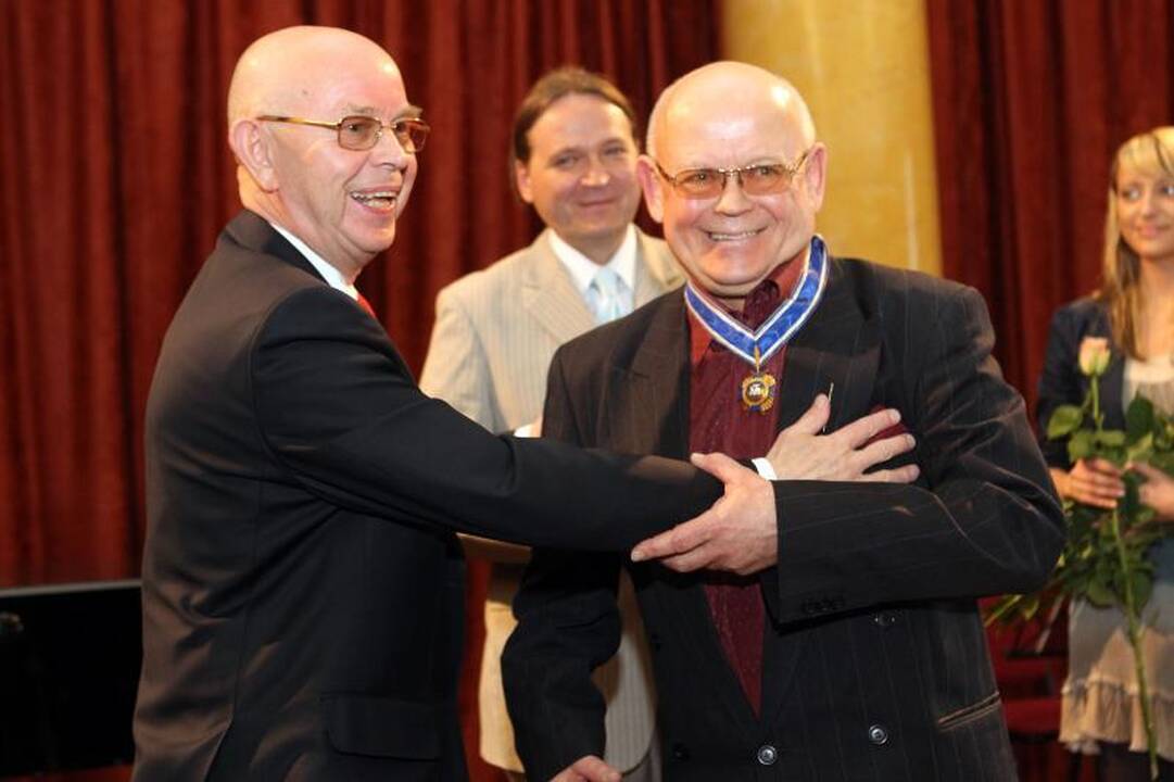 Į sostinę atvykęs Neringos meras pirmiausia vyko į kapines 