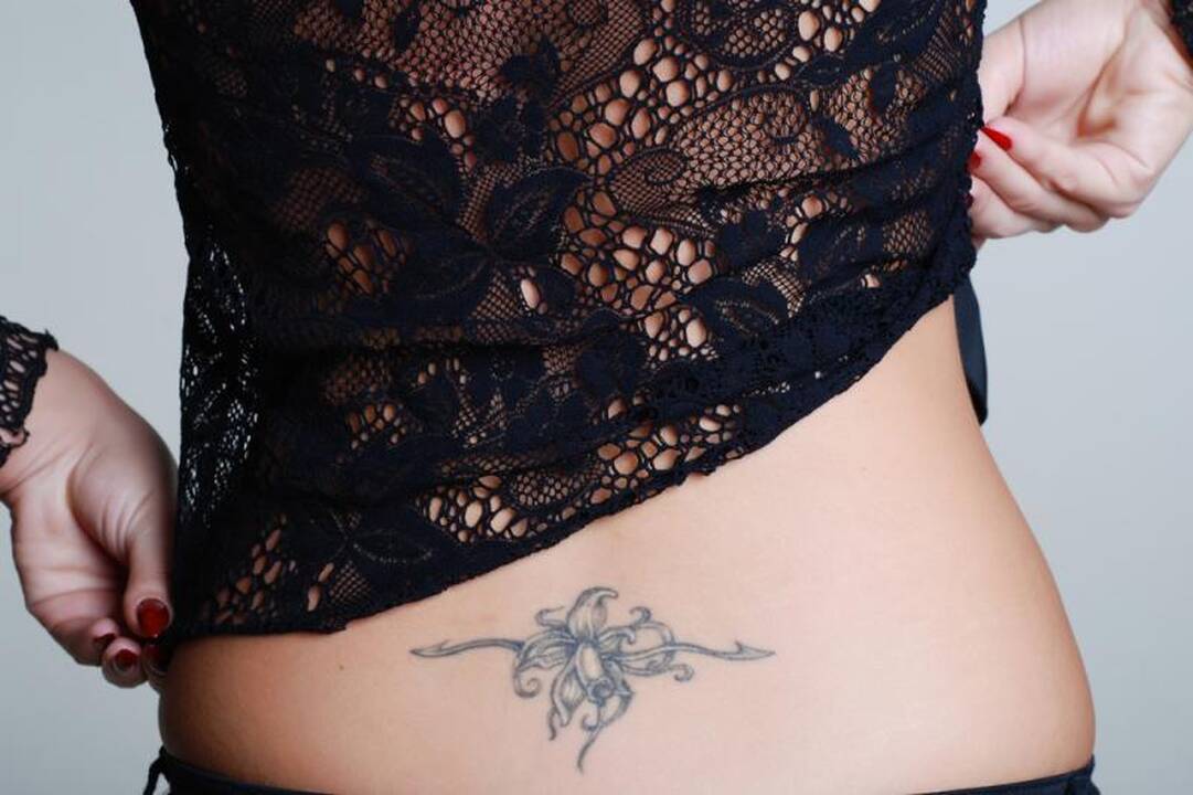 „Merginos su drakono tatuiruote“ dizainerė pristato kolekciją