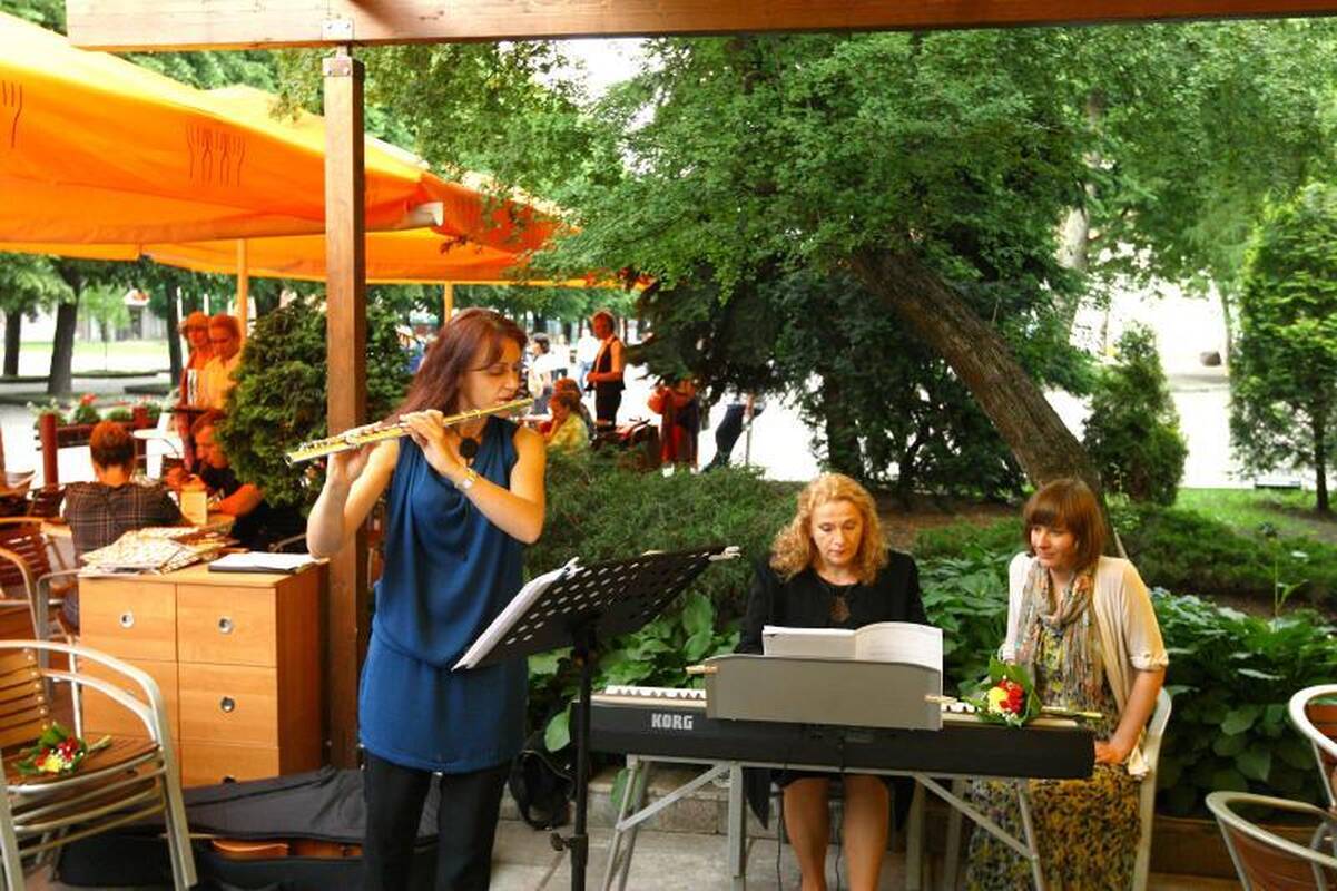 Laisvės alėjoje – šokis prie fontano ir muzikinės improvizacijos