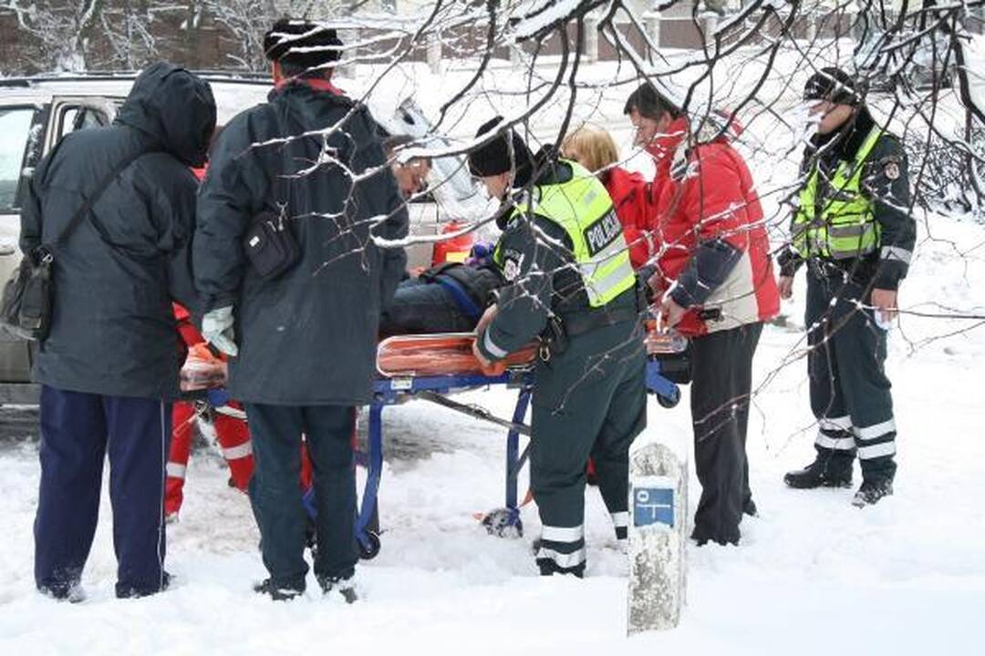 „Kauno švara“ žada per naktį barstyti ir valyti gatves