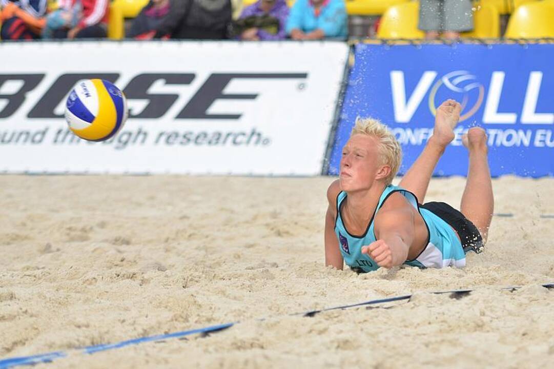 Lietuvos tinklininkai pergalingai žaidžia čempionate Vilniuje