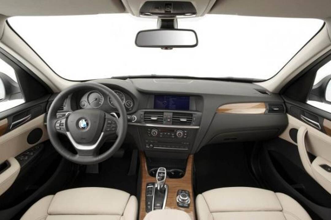 Kokio automobilio interjeras gražiausias?
