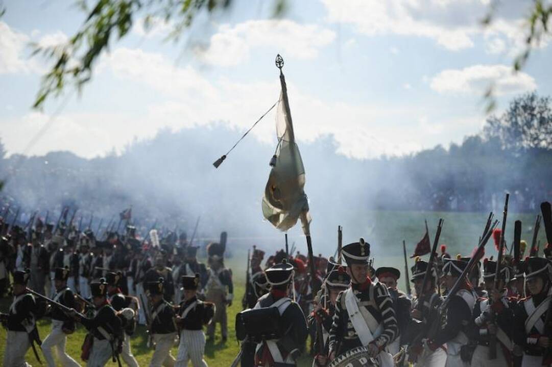 Istorinis žygis atkartotas: Napoleono kariuomenė persikėlė per Nemuną