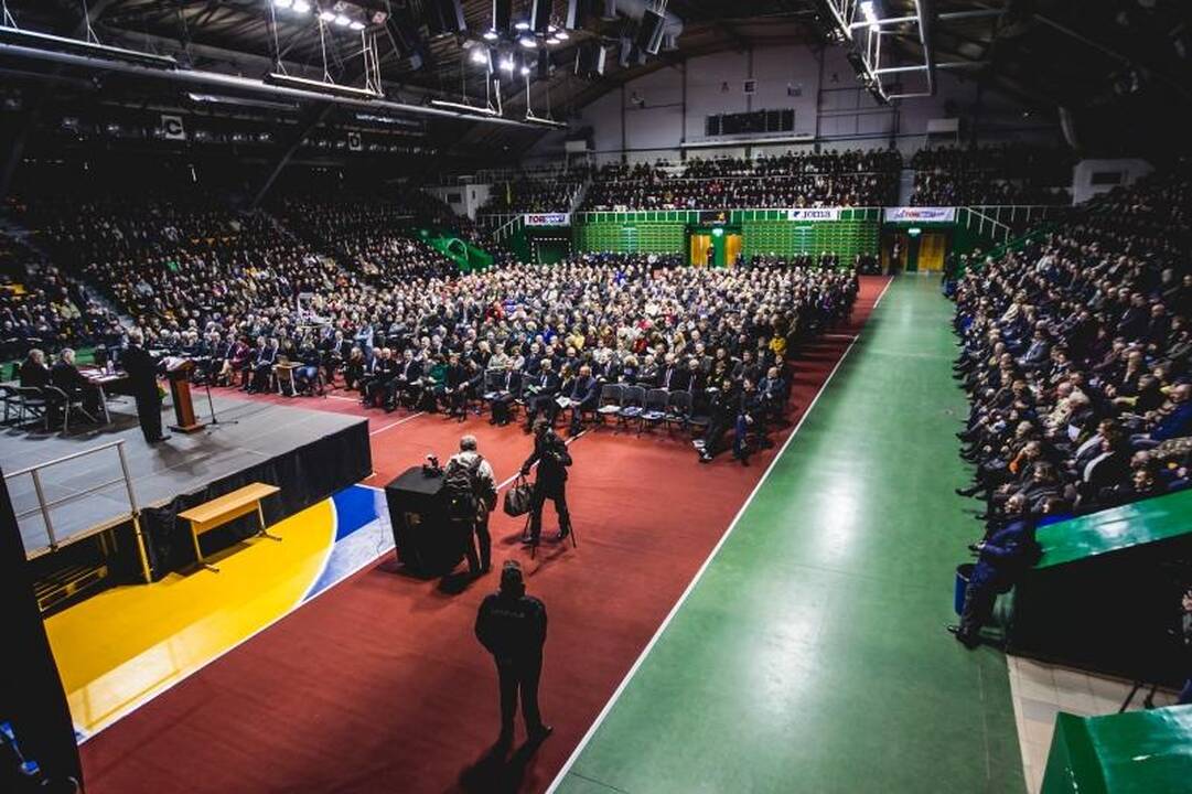 Žemdirbiai nenori parduoti žemės užsieniečiams, reikalauja referendumo