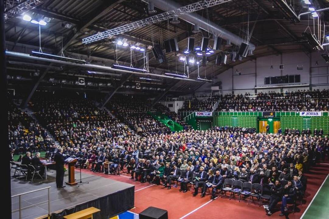Žemdirbiai nenori parduoti žemės užsieniečiams, reikalauja referendumo