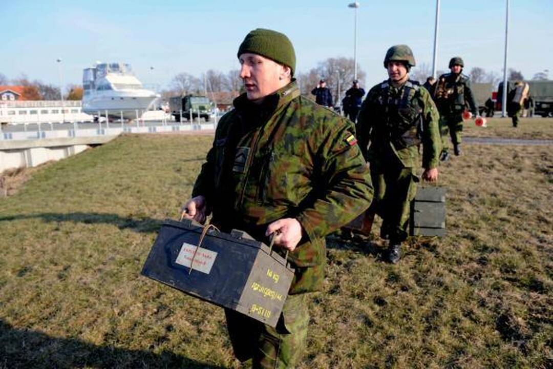 Potvynis pamaryje: Atmatoje sprogdinti ledai. Vanduo kyla (papildyta)