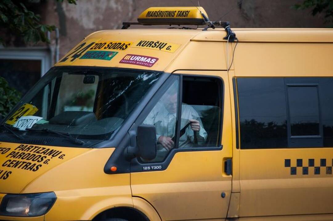 Policijos taikiklyje – taksi ir maršrutiniai autobusai