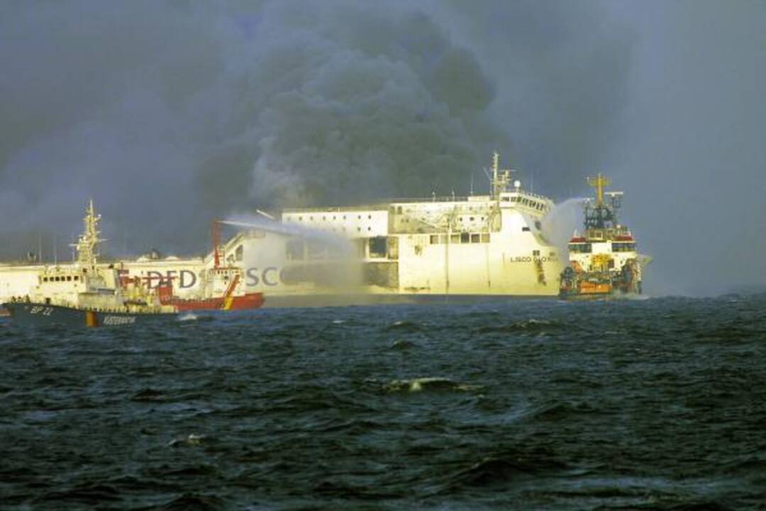 „DFDS Lisco“: neatitikimų dėl užsidegusio kelto keleivių skaičiaus nėra