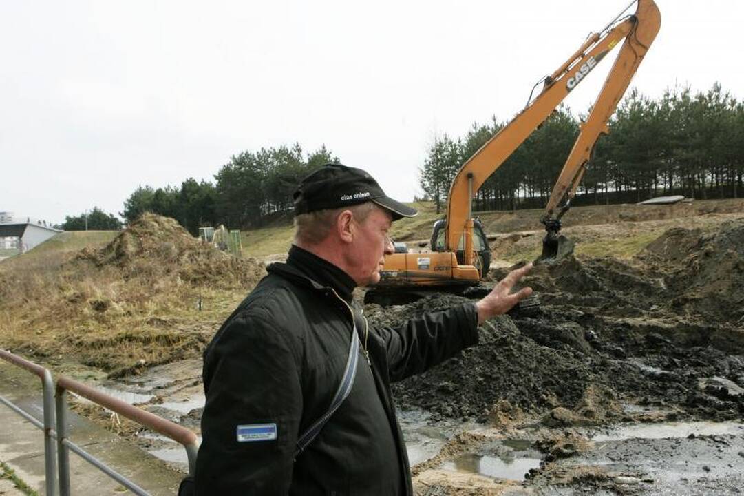 Dumblo vežimas iš salos prasidėjo nesėkme  