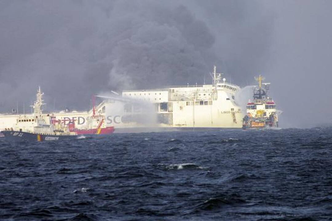 „DFDS Lisco“: neatitikimų dėl užsidegusio kelto keleivių skaičiaus nėra