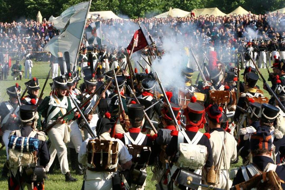 Istorinis žygis atkartotas: Napoleono kariuomenė persikėlė per Nemuną