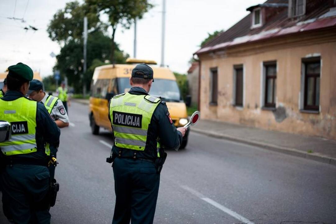 Policijos taikiklyje – taksi ir maršrutiniai autobusai
