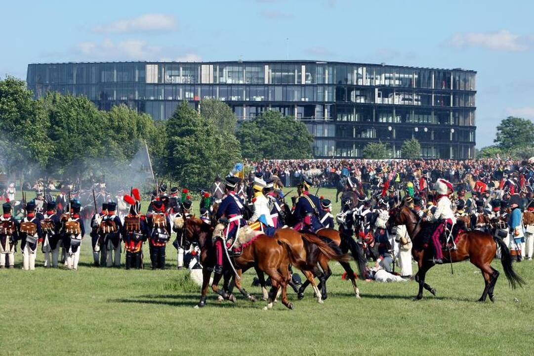 Istorinis žygis atkartotas: Napoleono kariuomenė persikėlė per Nemuną