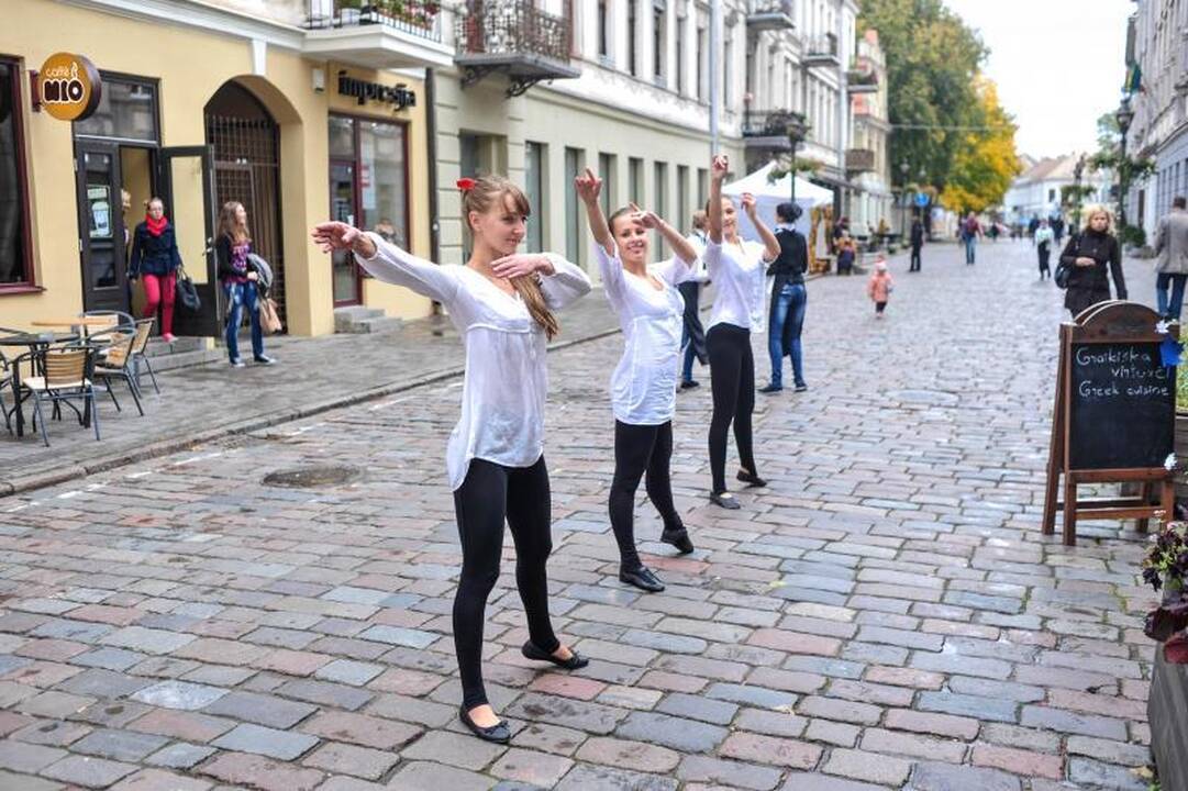 Kauno senamiestis šventiškai išlydėjo vasarą