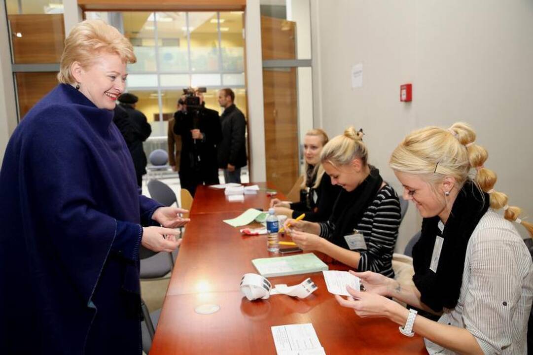 Prezidentė: jei bus daug pažeidimų, ginčysime rinkimų rezultatus