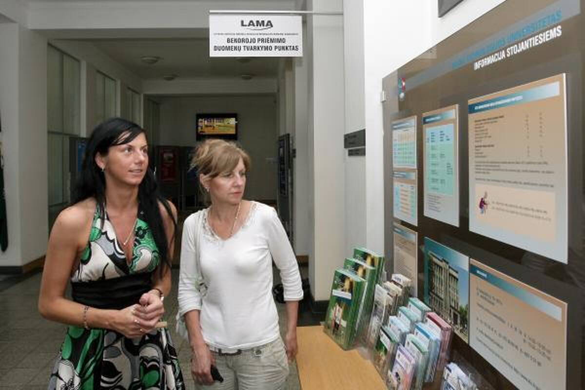 Stojant į universitetus balą skaičiuos pagal keturių dalykų rezultatus