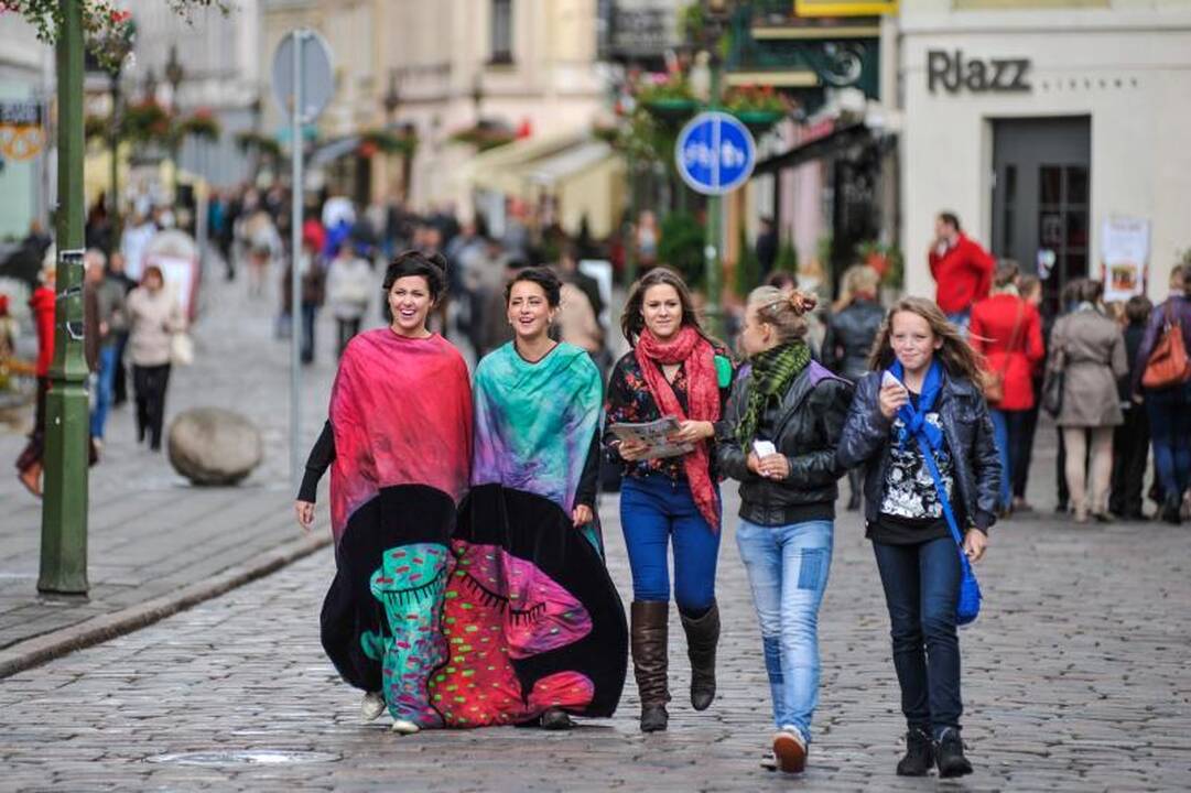 Kauno senamiestis šventiškai išlydėjo vasarą