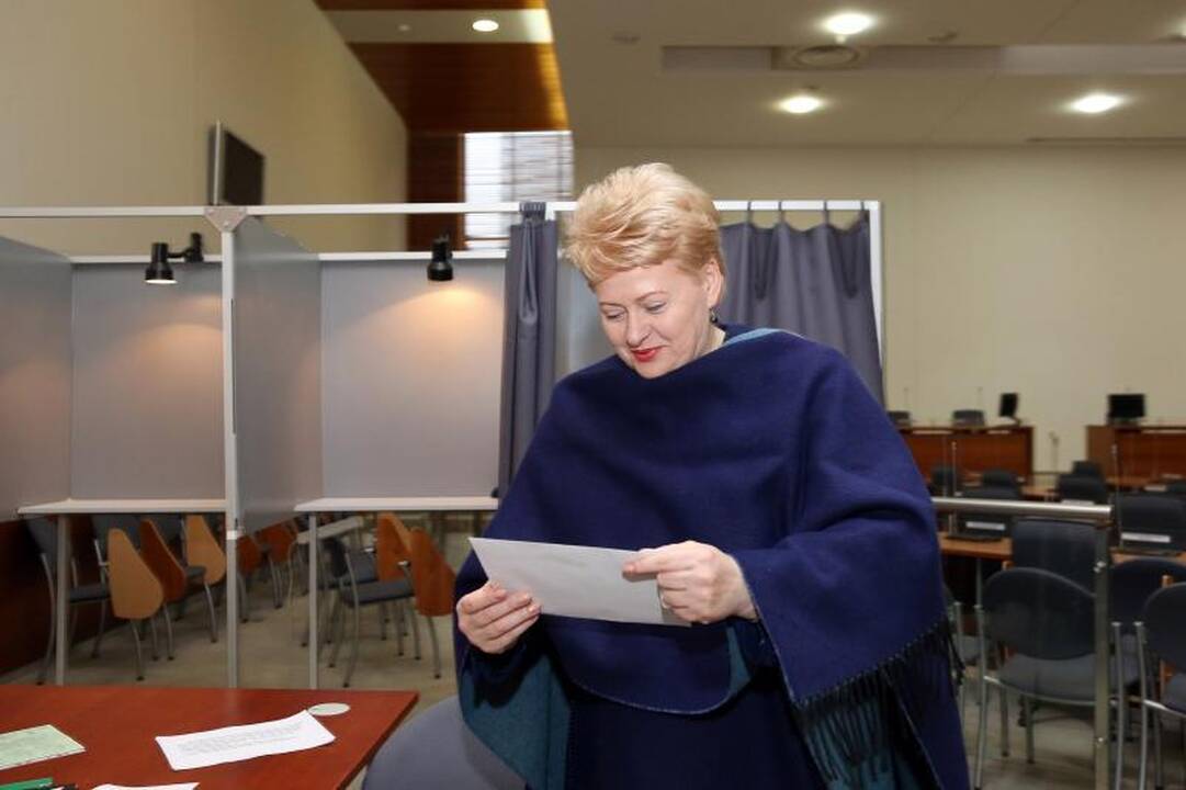 Prezidentė: jei bus daug pažeidimų, ginčysime rinkimų rezultatus