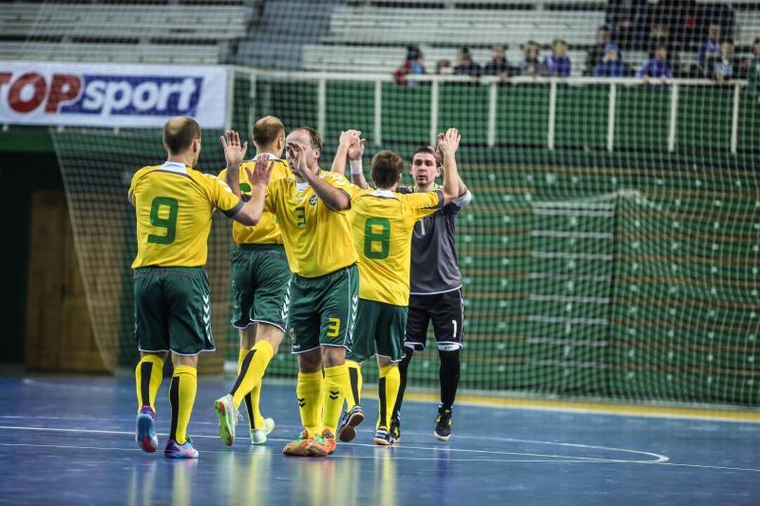 Po atkaklios kovos Lietuvos salės futbolo rinktinė nusileido anglams