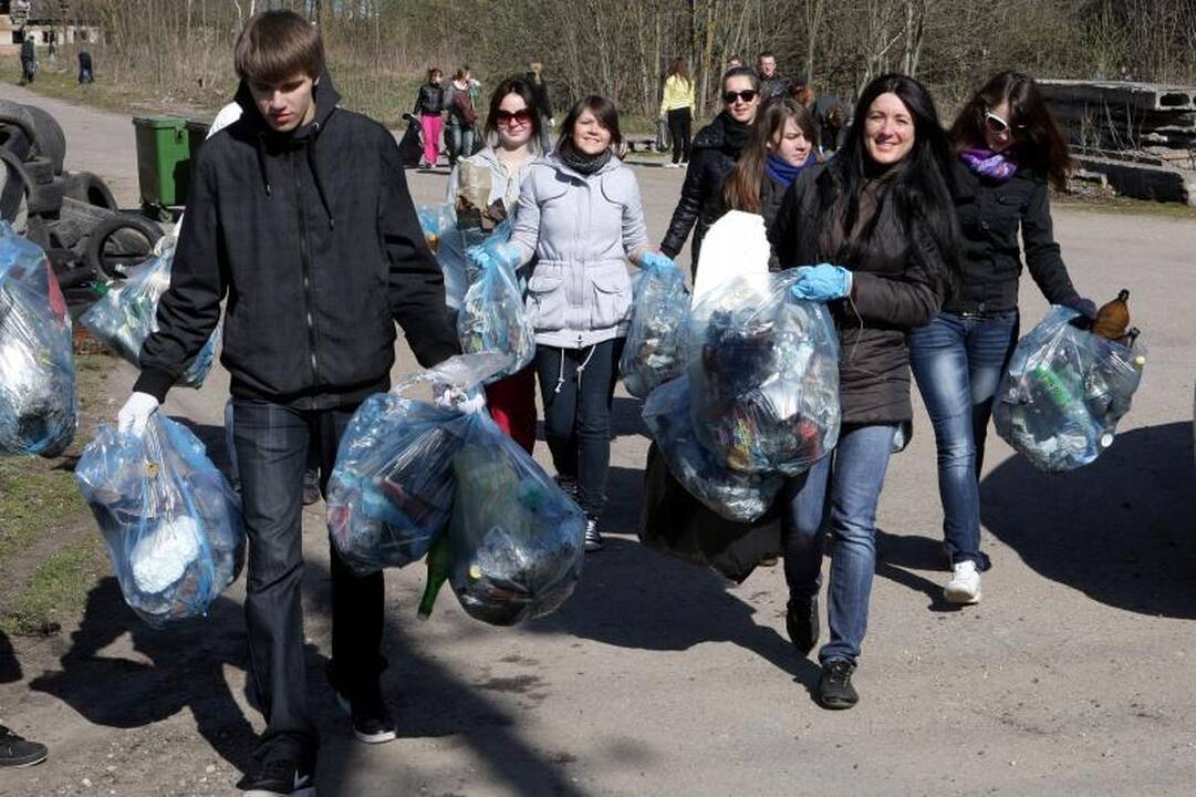 Rusas vežė 60 kg kontrabandinio gintaro 