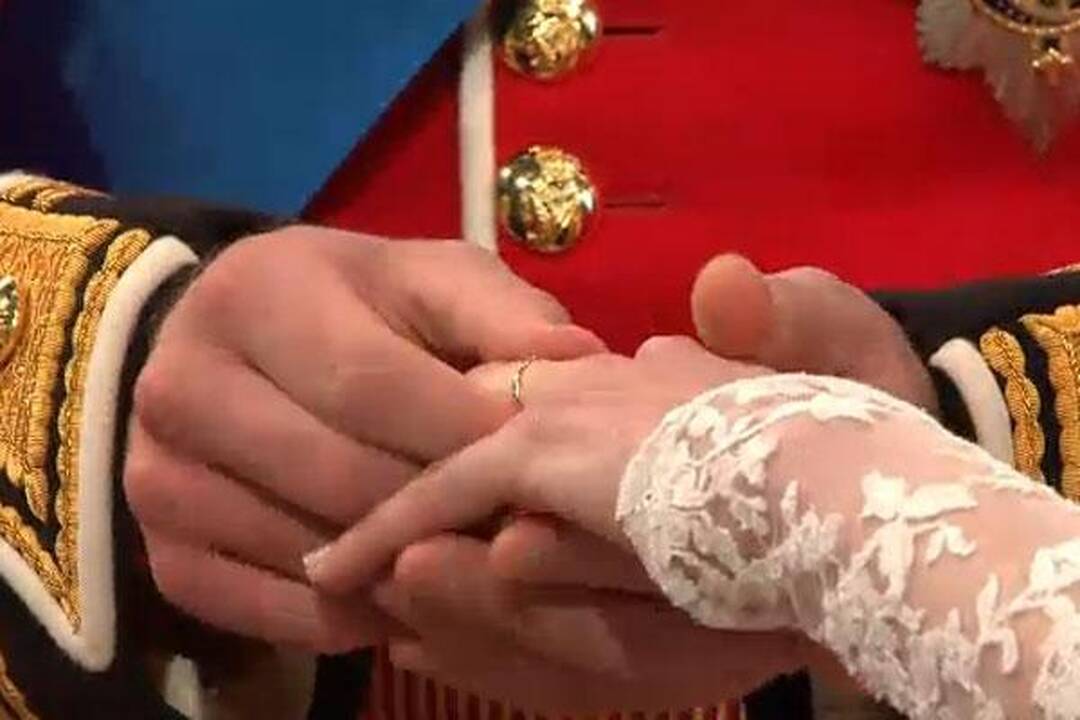 Norintieji galės nusipirkti oro iš karališkųjų vestuvių