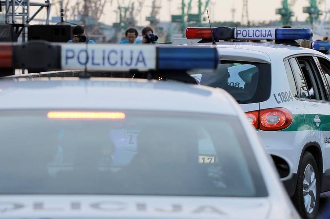 Po pasivaikščiojimo po Klaipėdos centrą - sulaužyta nosis, žandikaulis
