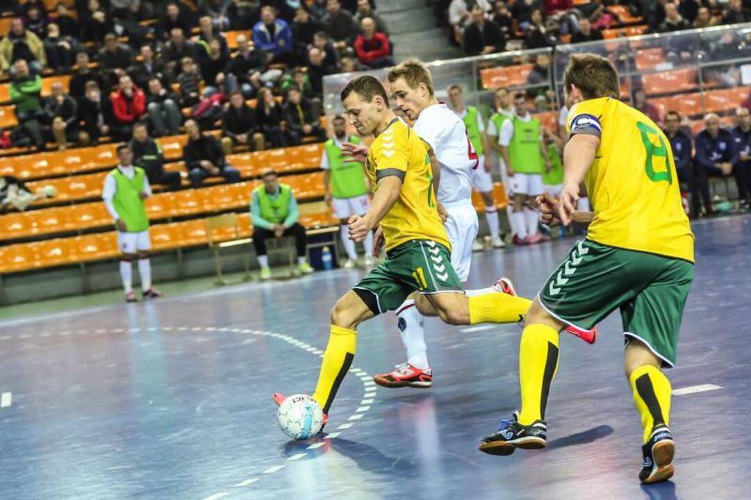 Po atkaklios kovos Lietuvos salės futbolo rinktinė nusileido anglams