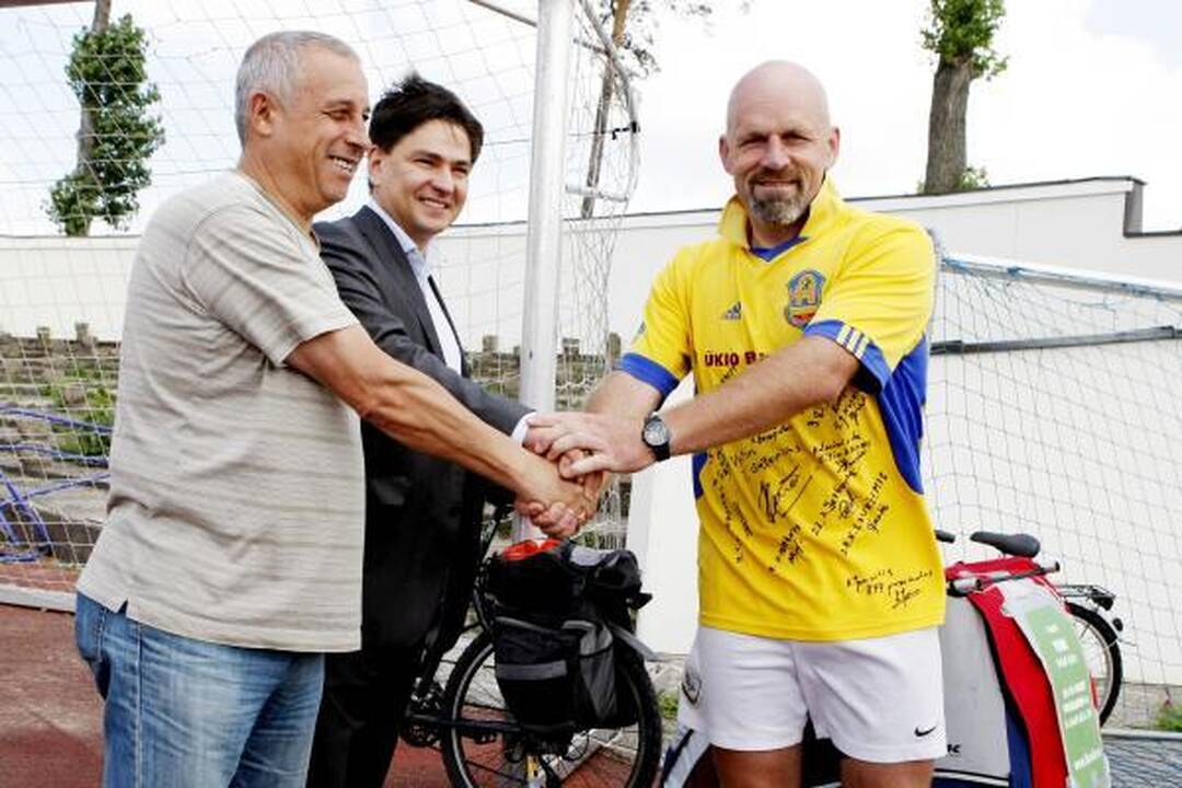 „Atlanto“ marškinėliai pateks į Pasaulio futbolo čempionatą