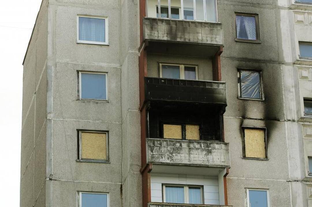 Po tragiško gaisro susirūpino daugiabučiais