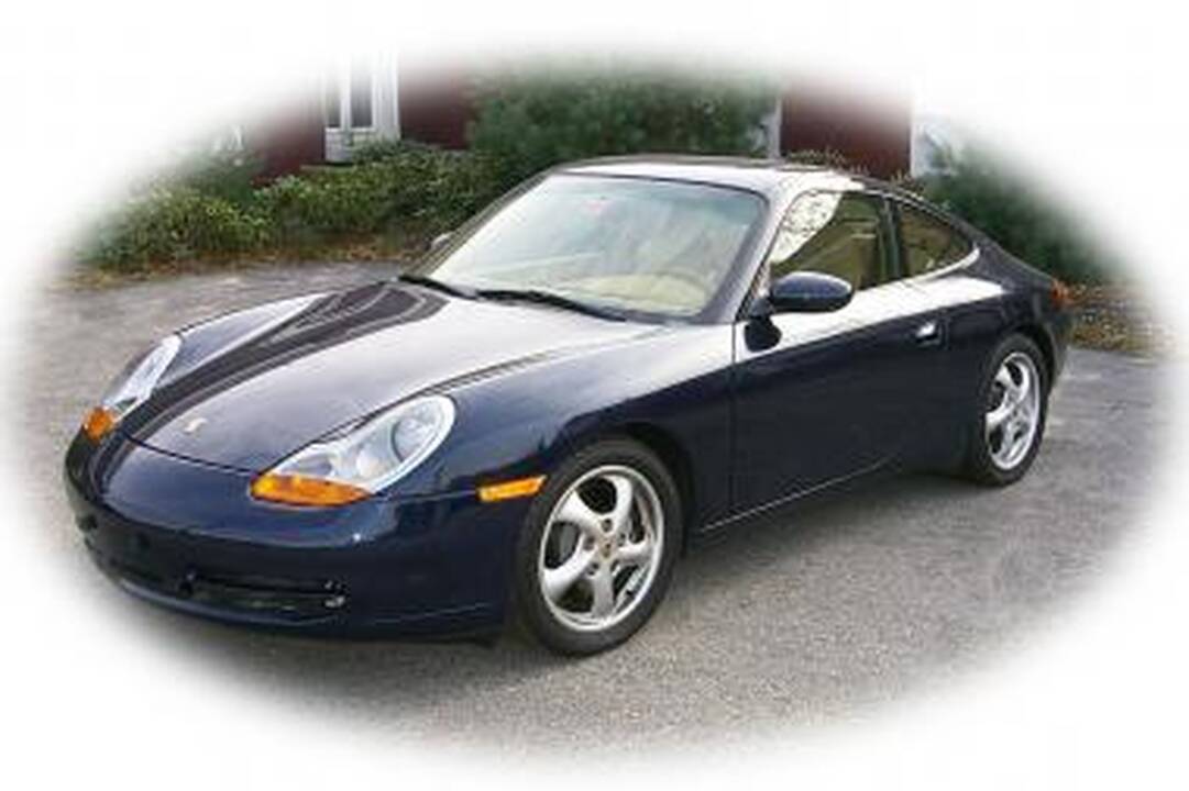 „Porsche“ istorijoje rasta juodų dėmių 