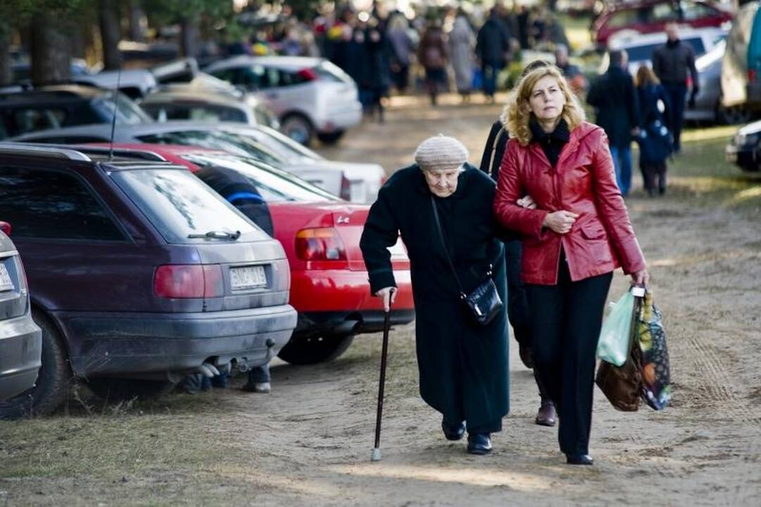 Kapinėse žmonės bendravo su gyvaisiais ir mirusiaisiais