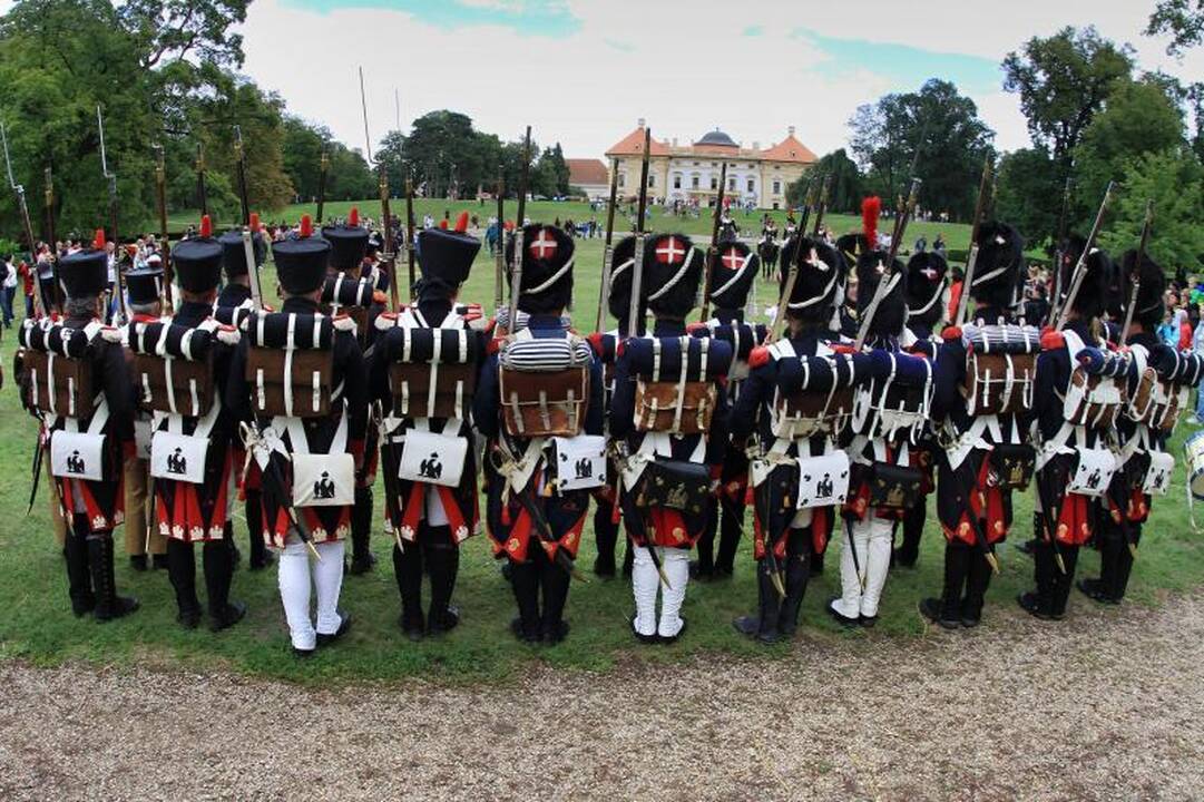 Rusija pergalę prieš Napoleoną mini „žygiu į Paryžių“