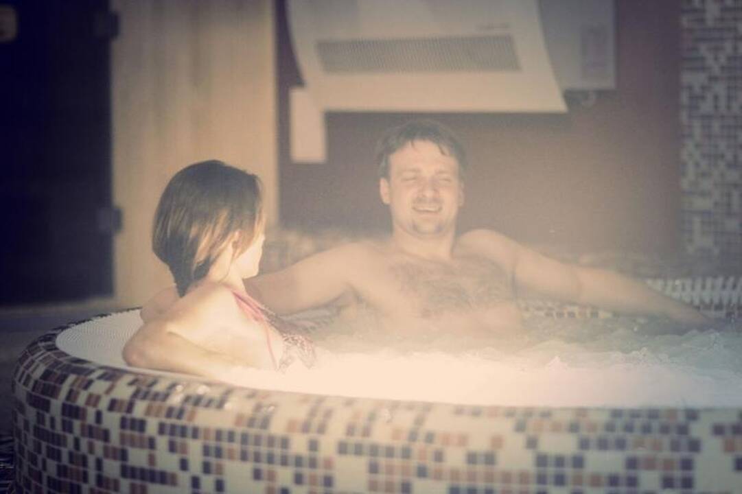 „Žvaigždžių duetų” mediumas: linksmybės, nuogybės ir audringi šokiai