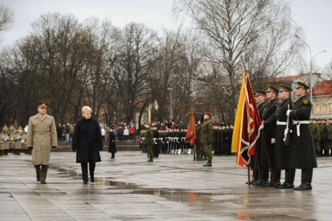 Vilniaus centre šventine rikiuote ir paradu paminėta Kariuomenės diena