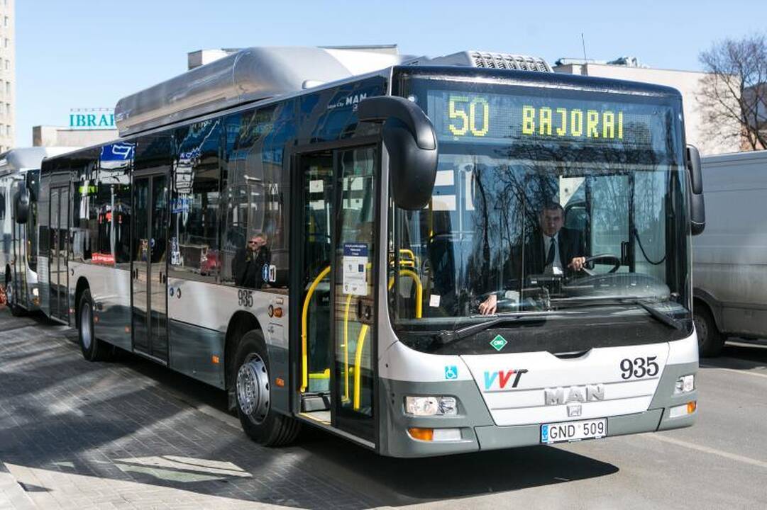 Vilnius šiemet įsigys 59 naujus autobusus, 18 iš jų rieda jau šiandien