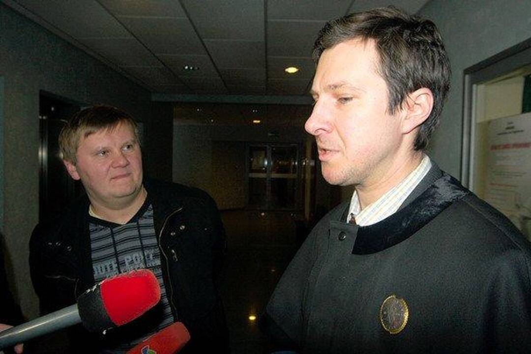 Nuteisti merginą greitosios pagalbos automobilyje išžaginę vyrai (papildyta)