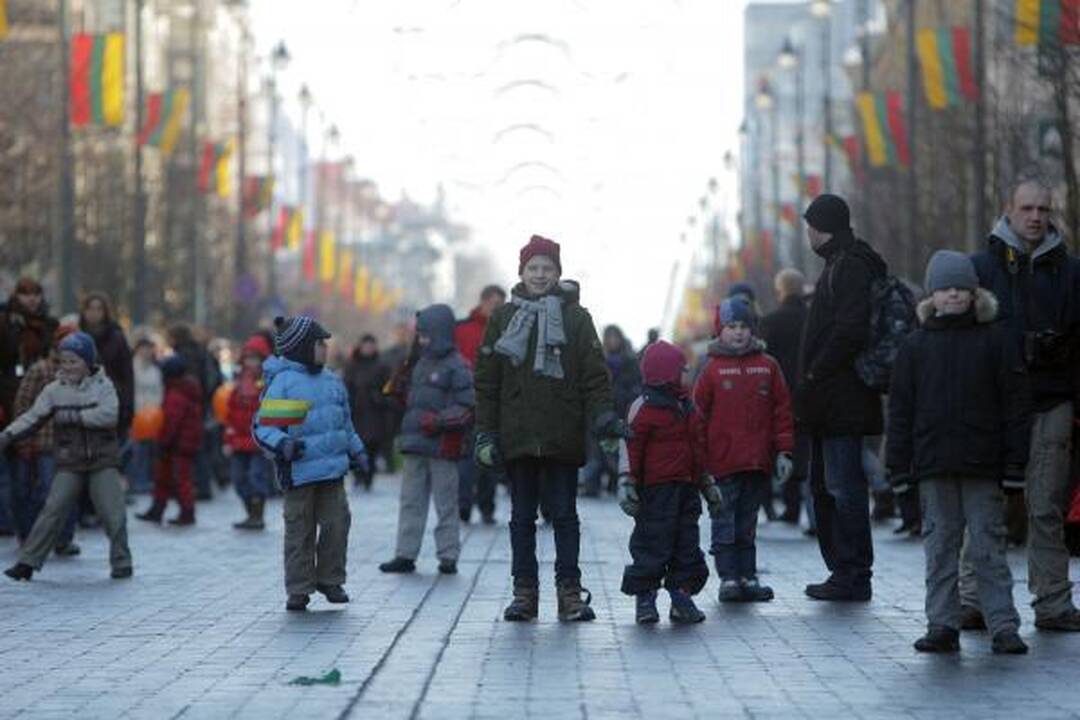 Gedimino prospektą užtvindė Kovo 11-osios minėjimo dalyviai