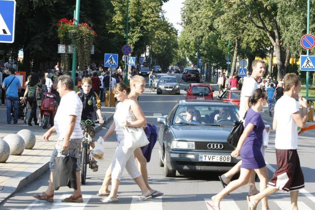 Palangoje – tūkstančiai žmonių