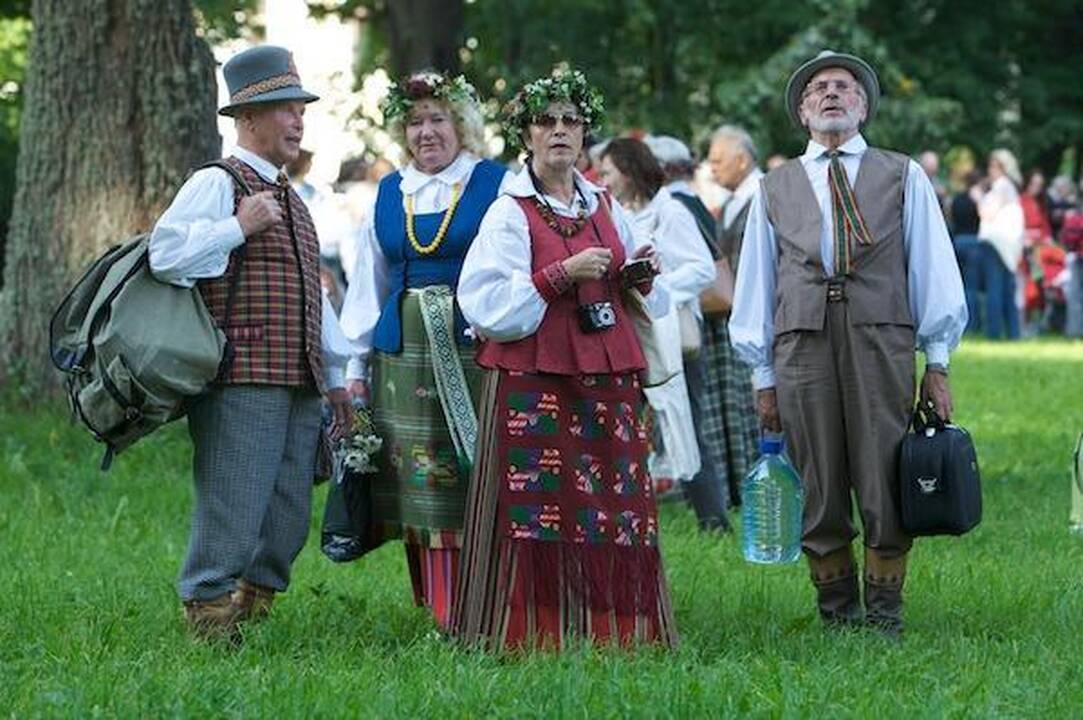 Neprailgusi Joninių naktis
