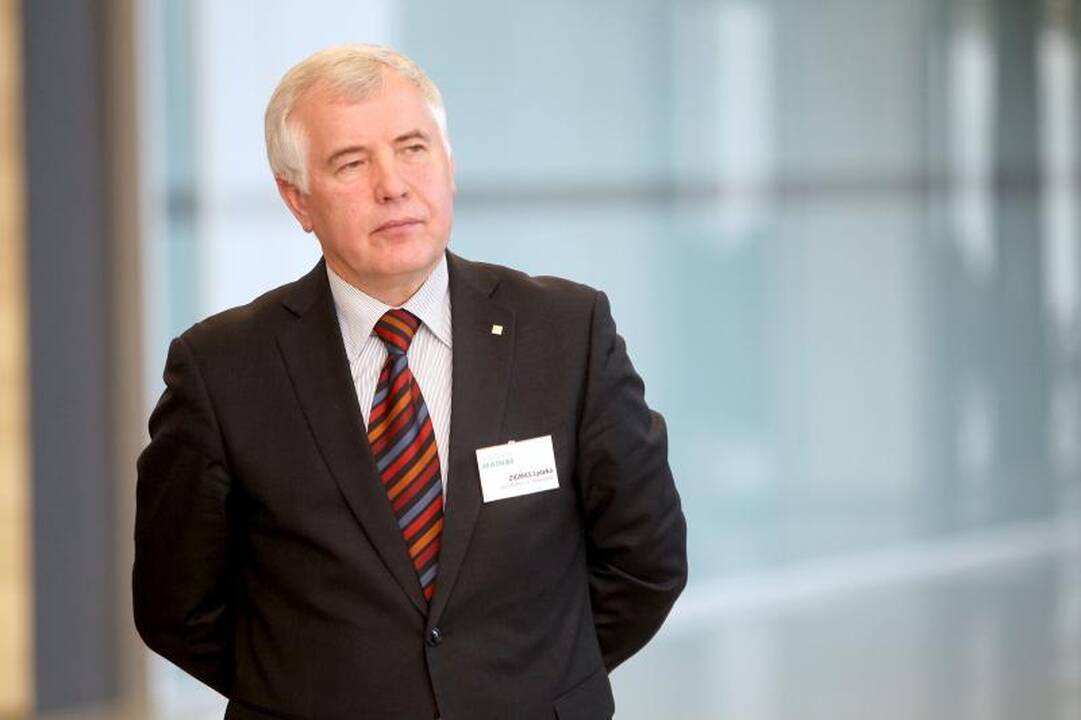 Kontaktų mainai: nuo vizitinės kortelės – iki partnerių