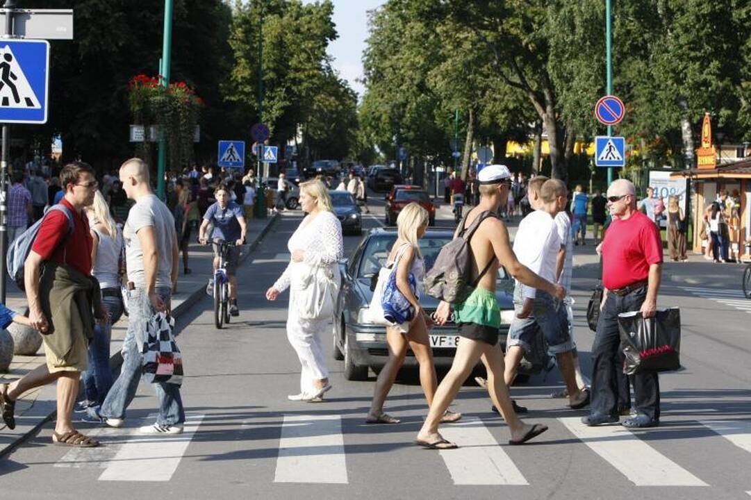 Palangoje – tūkstančiai žmonių
