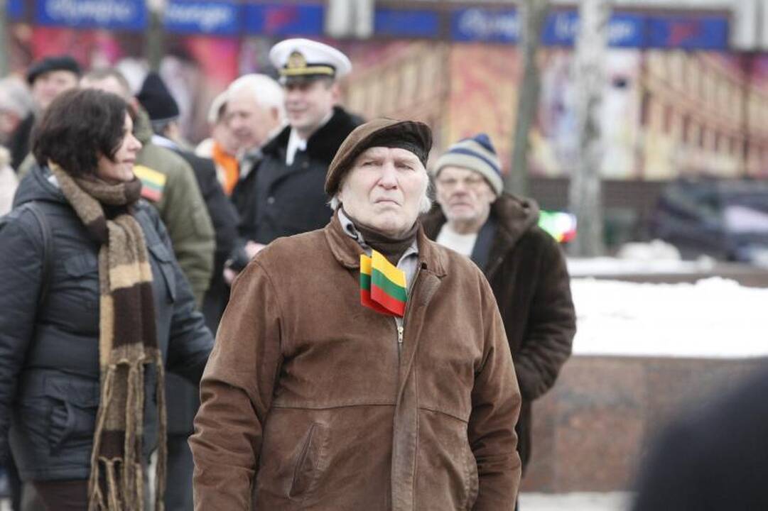 Uostamiestyje Vasario 16-oji – po partinėm vėliavom