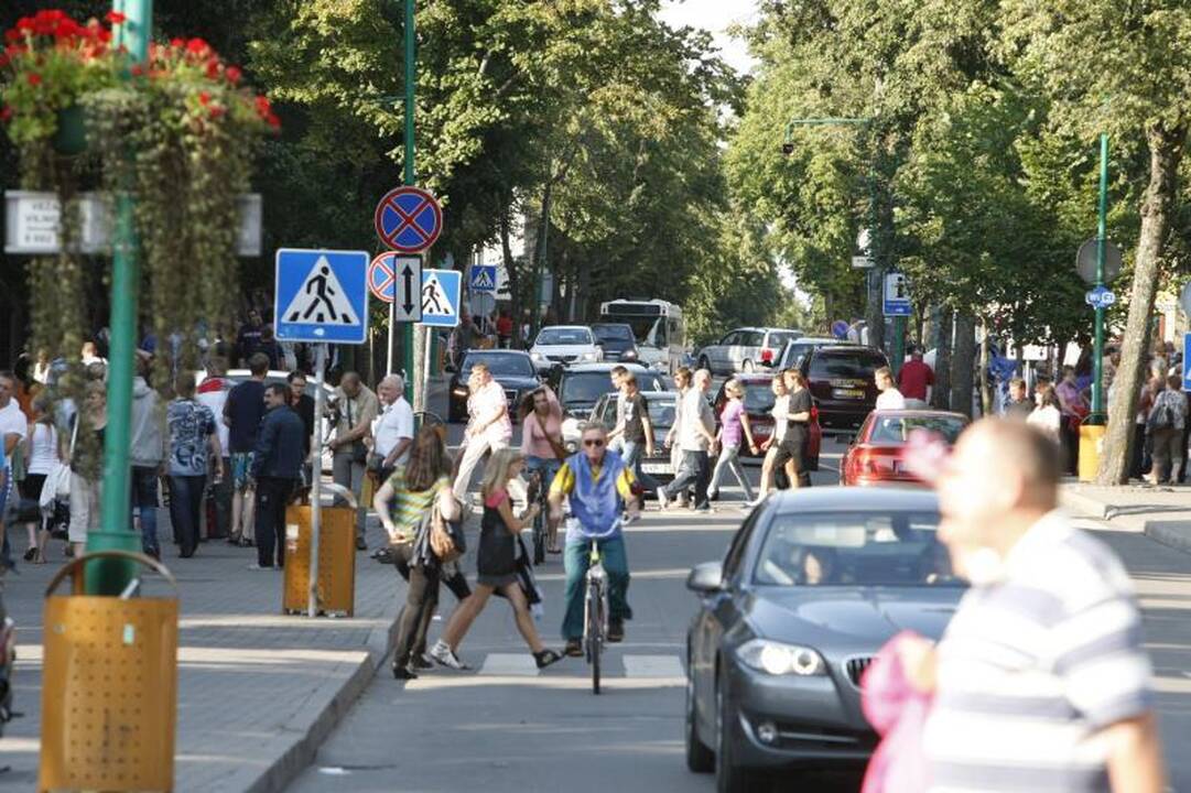 Palangoje – tūkstančiai žmonių